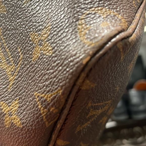 Authentic Louis Vuitton Neverfull GM preloved but great condition. 2007 France - Picture 14 of 14
